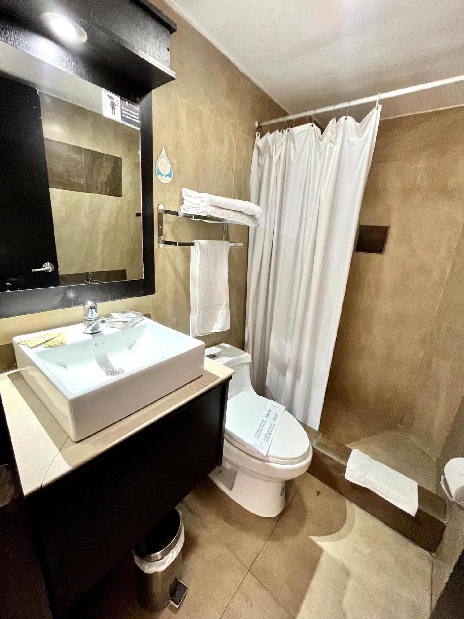Hotel Imperial Ambato Ngoại thất bức ảnh