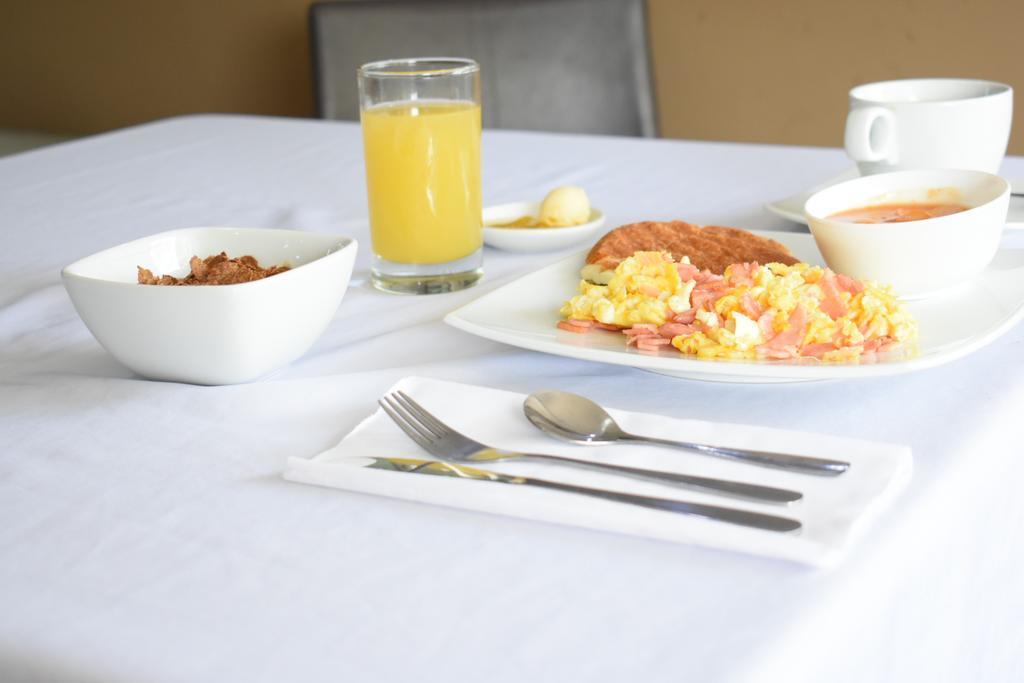 Hotel Imperial Ambato Ngoại thất bức ảnh